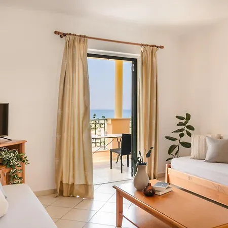 Century Hotel 4*