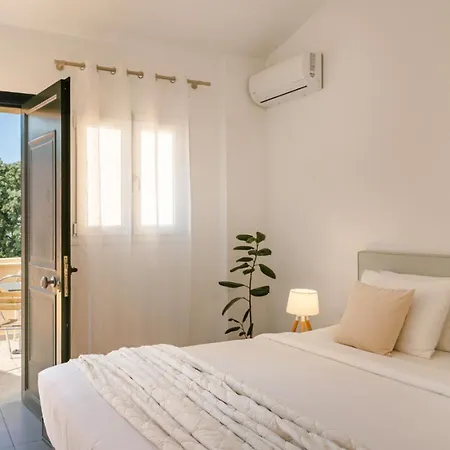 Century Hotel 4*