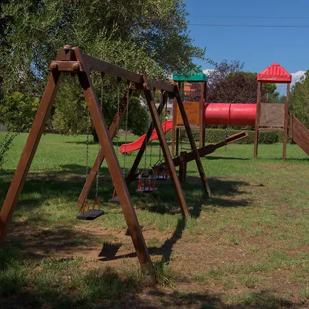 מלון Century אצ'ארבי